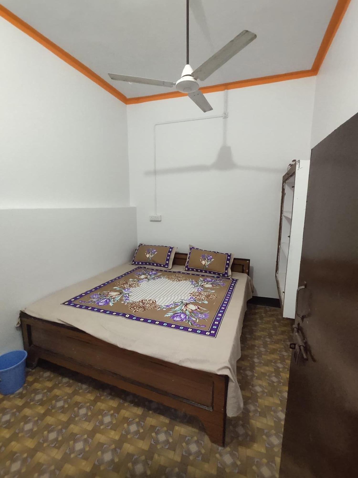 Awadh Guest House Ayodhya Bagian luar foto